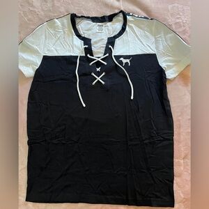 VS Pink Vintage Lace Up Front Campus Tee Large